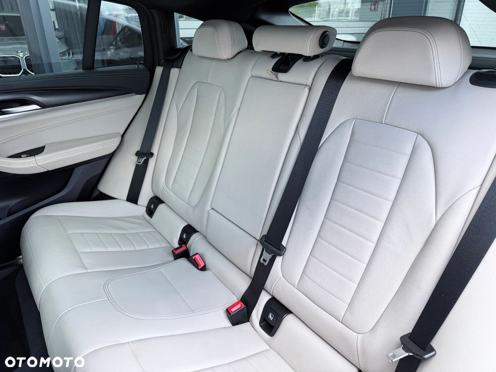 BMW X4 xDrive30i mHEV sport - 33