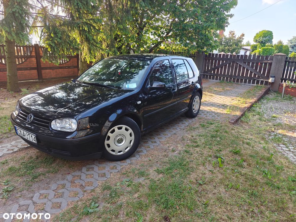 Volkswagen Golf - 3