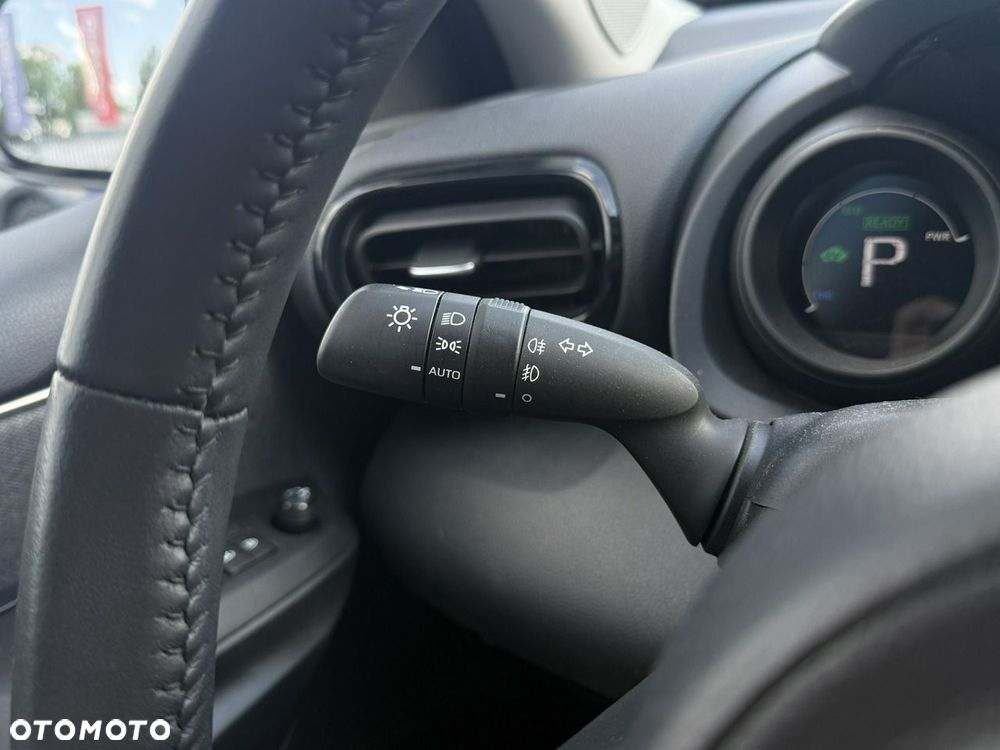 Toyota Yaris Hybrid 1.5 Comfort - 10