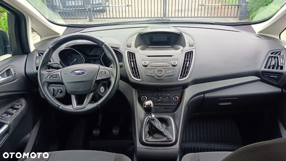 Ford Grand C-MAX - 15