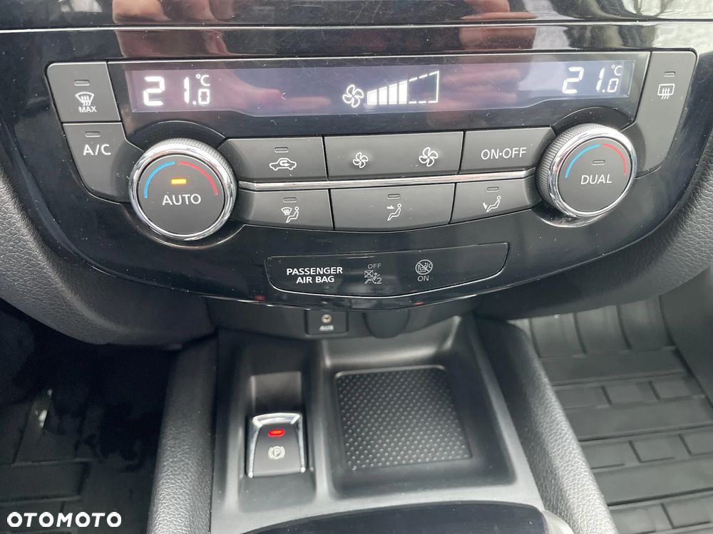 Nissan X-Trail 2.0 dCi Tekna 4WD - 27