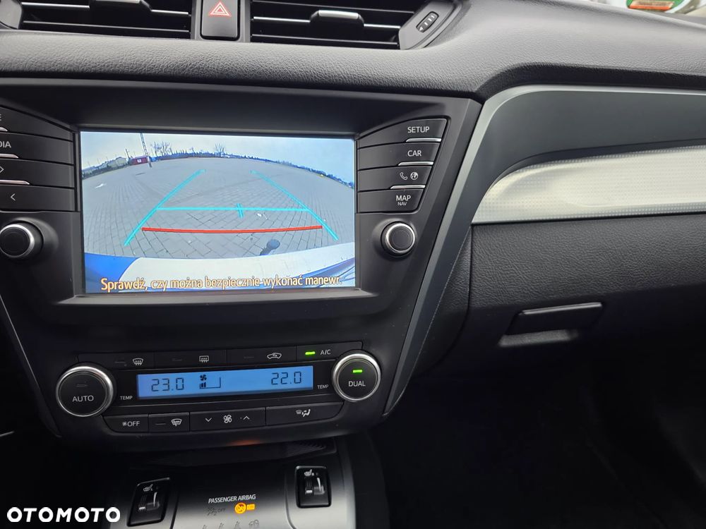 Toyota Avensis Touring Sports 1.8 Multidrive S Comfort - 30