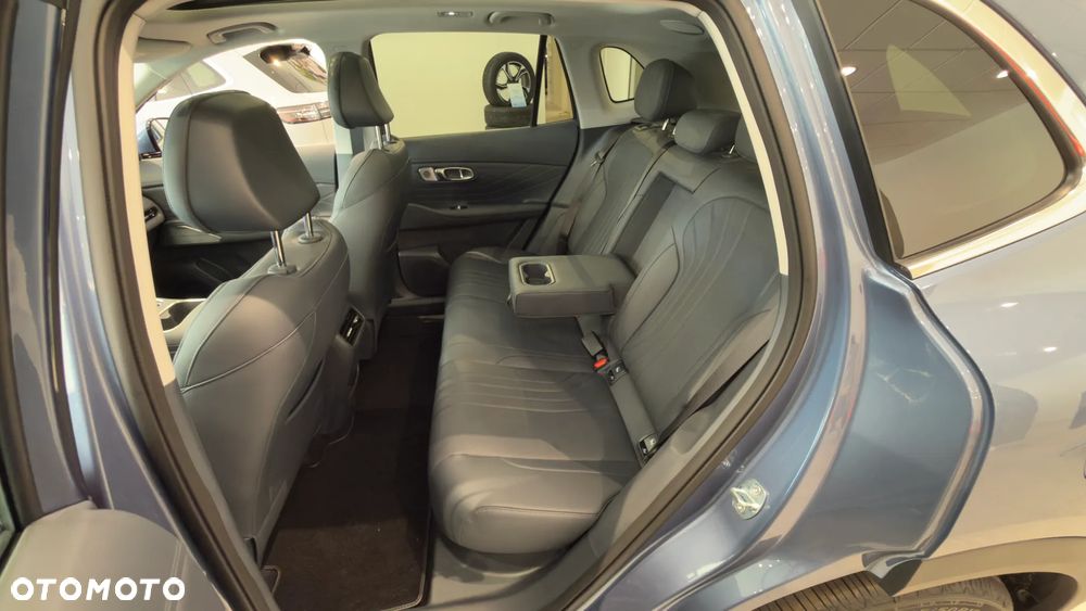 Geely Starray EM-i 1.5 PHEV Max - 11
