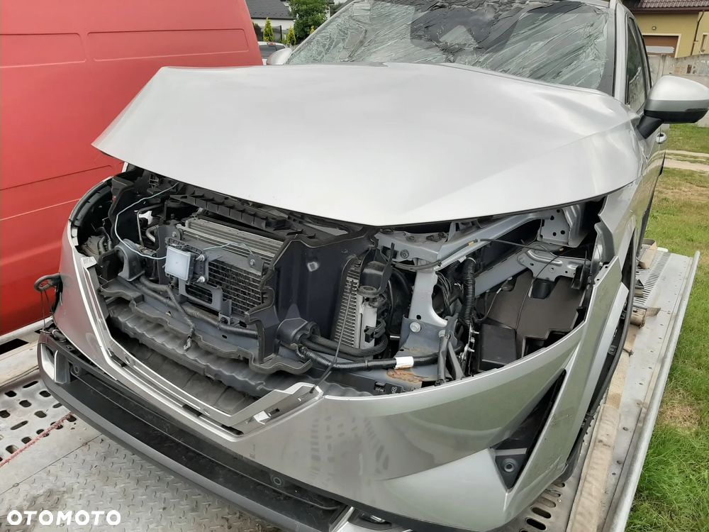 Nissan Qashqai 1.3 DIG-T mHEV N-Connecta Xtronic - 2