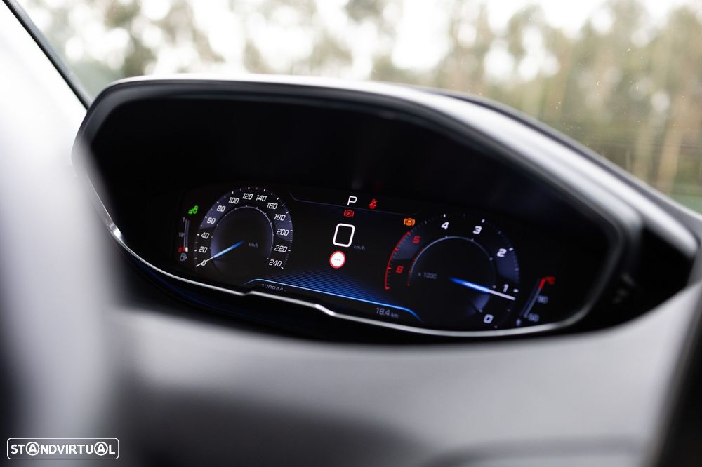 Peugeot 3008 1.5 BlueHDi GT Line EAT8 - 23