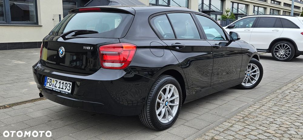 BMW Seria 1 116i - 27