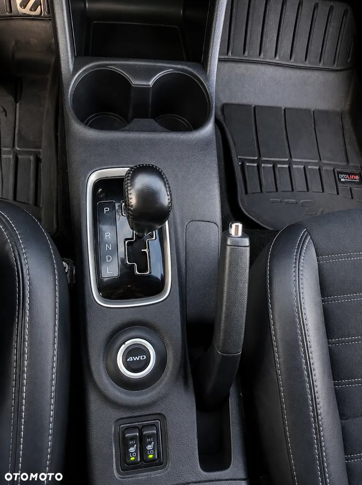 Mitsubishi Outlander 2.0 Intense + CVT - 14