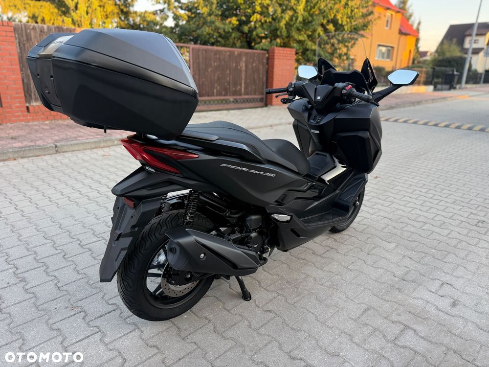 Honda NSS - 11