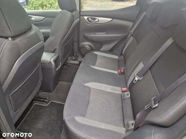 Nissan Qashqai 1.3 DIG-T N-CONNECTA - 8