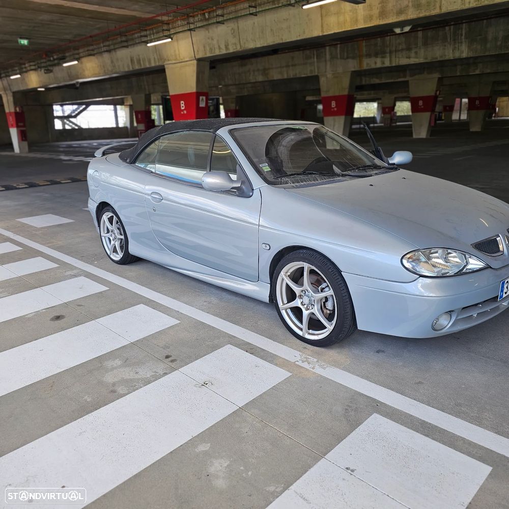 Renault Mégane Cabrio ver-1-4-16v-privil-ge - 38
