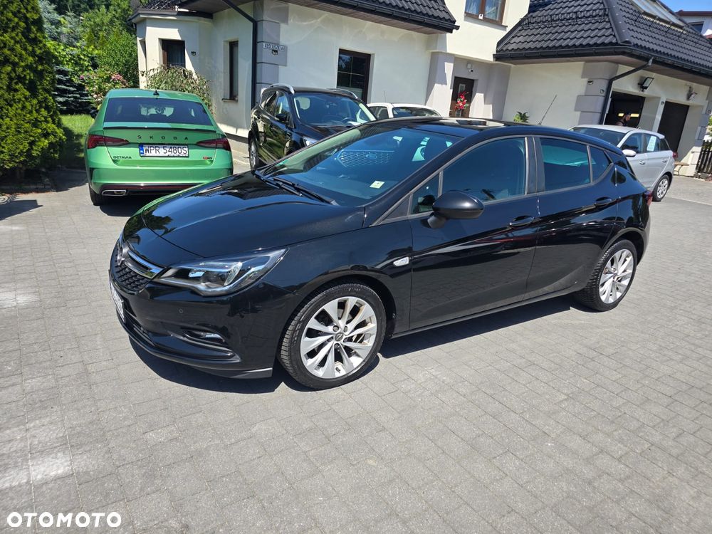 Opel Astra 1.6 D Start/Stop Dynamic - 2