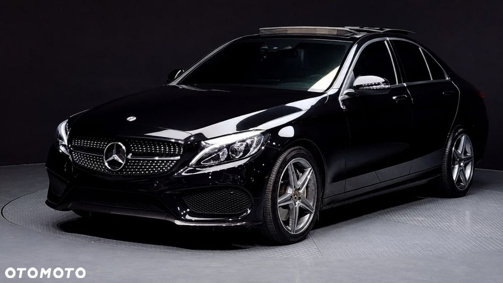 Mercedes-Benz Klasa C 200 4Matic 9G-TRONIC AMG Line - 2