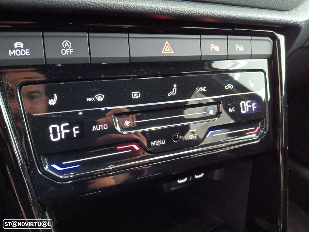 VW T-Roc 1.5 TSI R-Line DSG - 28