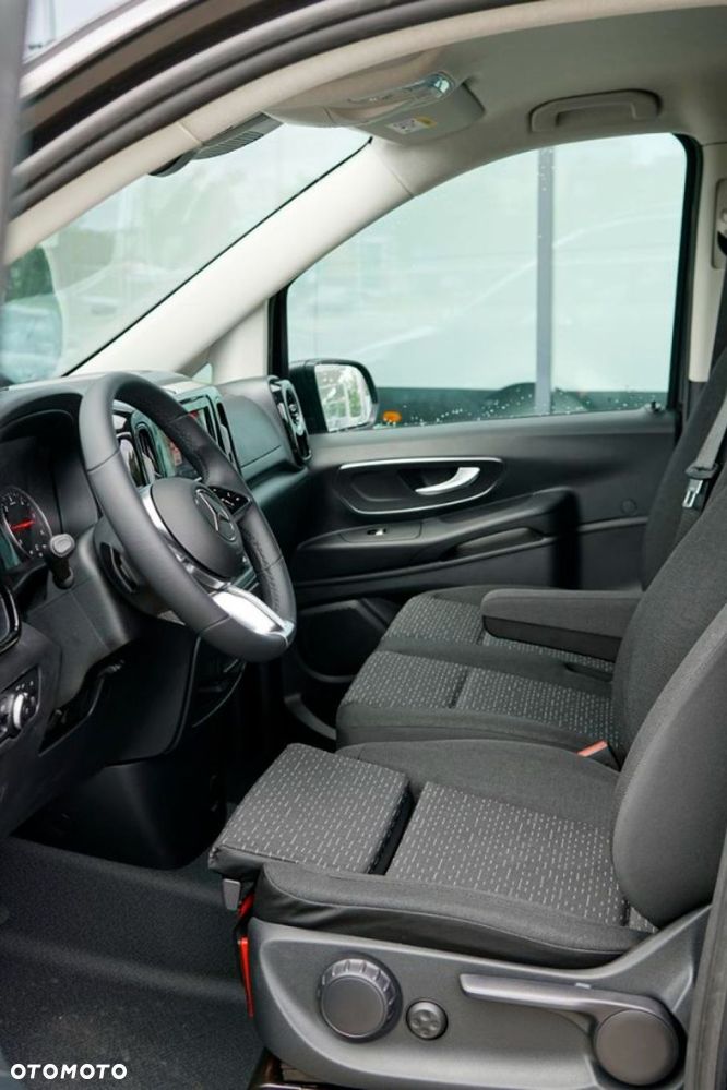 Mercedes-Benz VITO - 13