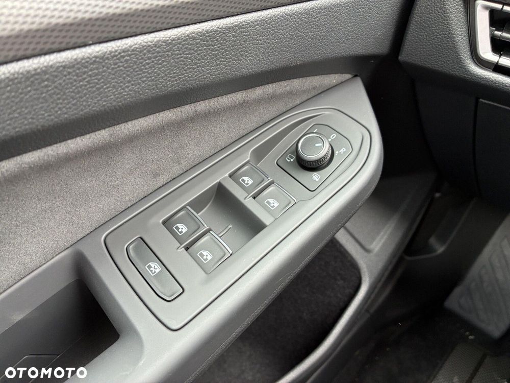 Volkswagen Golf Variant 2.0 TDI Style DSG - 23
