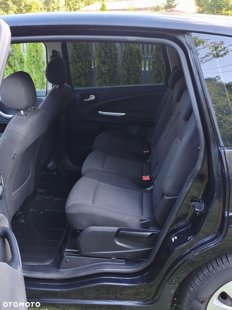 Ford S-Max - 6