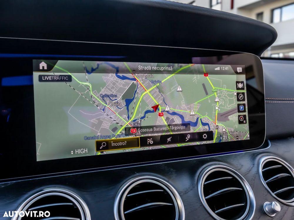 Mercedes-Benz E 300 de 4Matic 9G-TRONIC AMG Line - 28