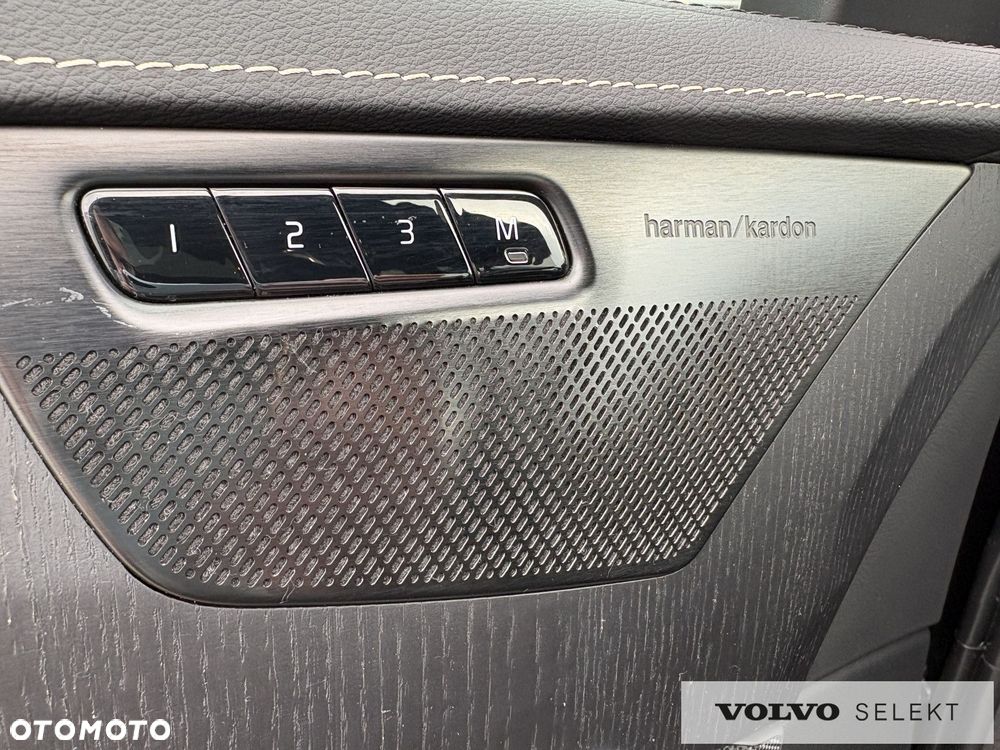 Volvo XC 90 - 18