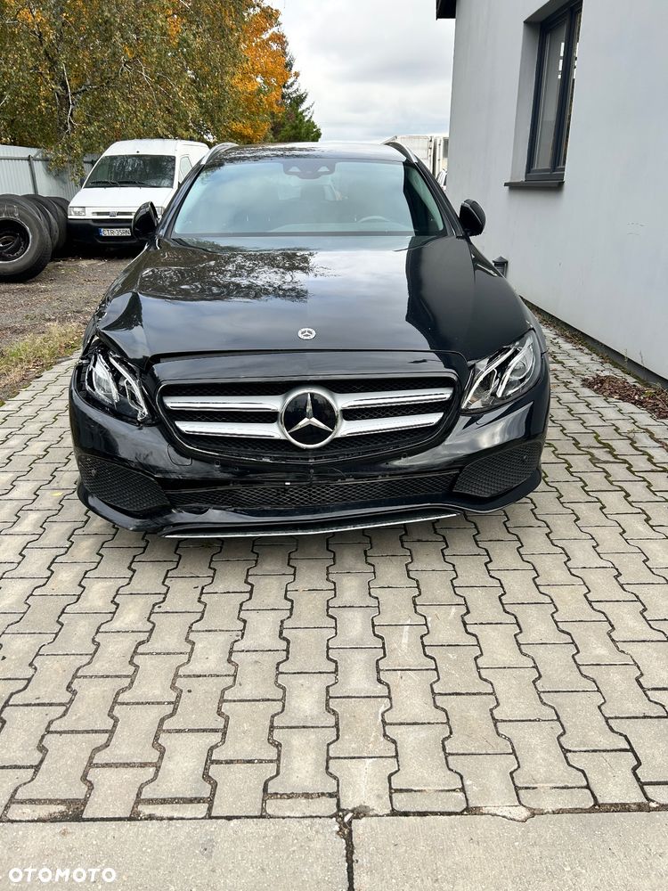 Mercedes-Benz Klasa E 200 9G-TRONIC - 6