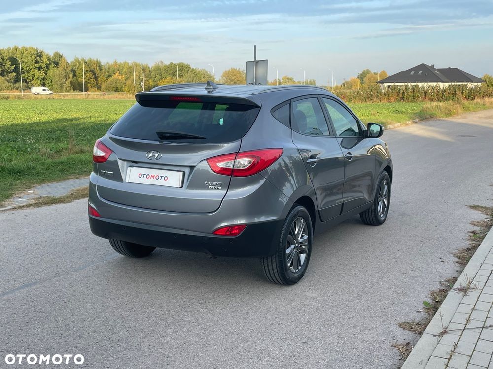 Hyundai ix35 1.7 CRDi 2WD blue Finale Gold - 31