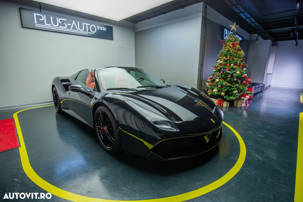 Ferrari 488 Spider - 32