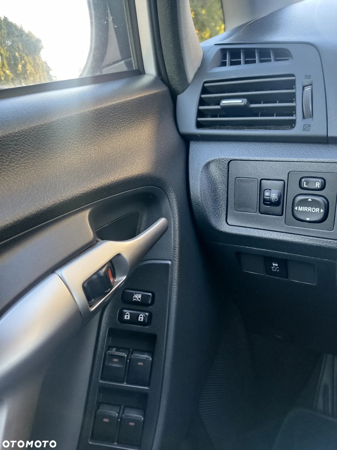 Toyota Verso 2.0 D-4D - 3