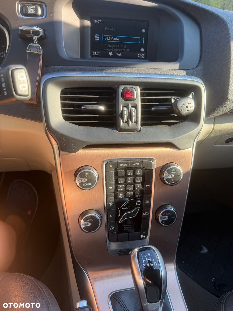 Volvo V40 T3 Drive-E Dynamic Edition - 10