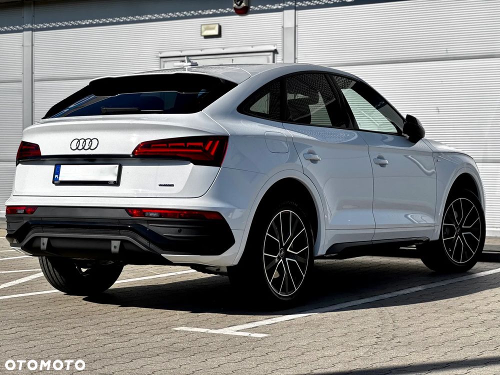Audi Q5 Sportback - 12