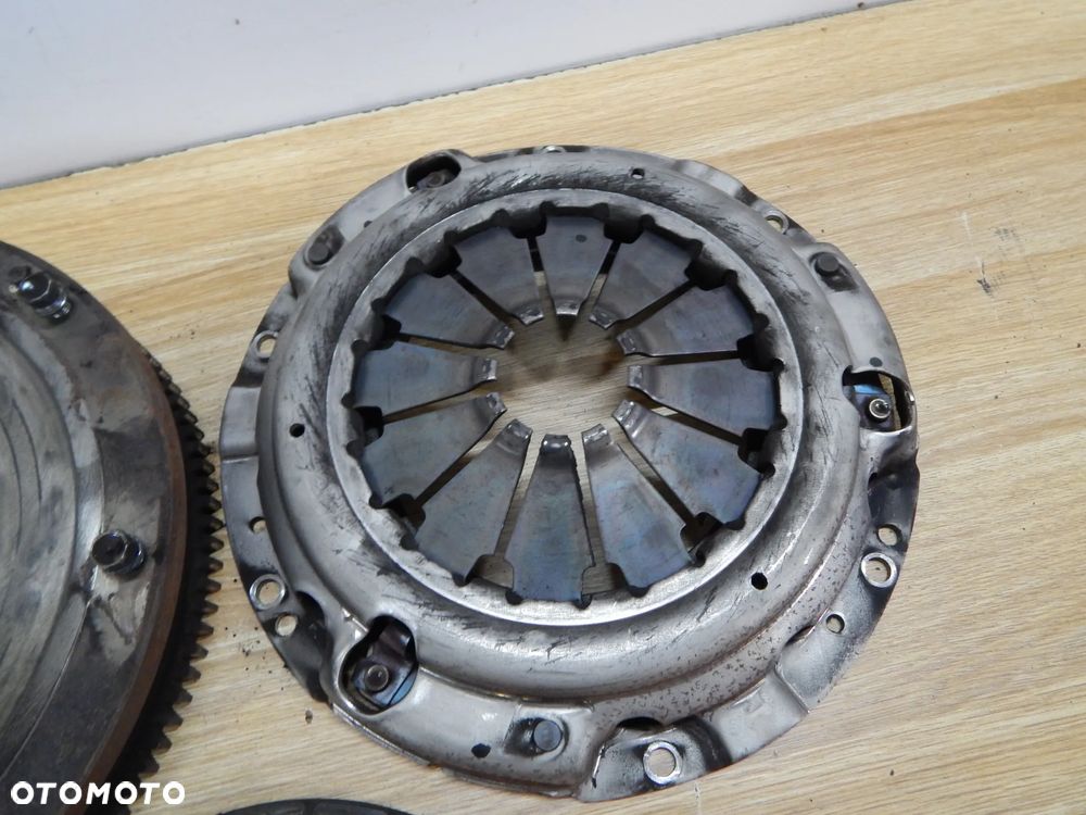 Sprzęgło tarcza docisk 2.4 2.0 Suzuki Grand Vitara II 05-14 Łuków części - 3