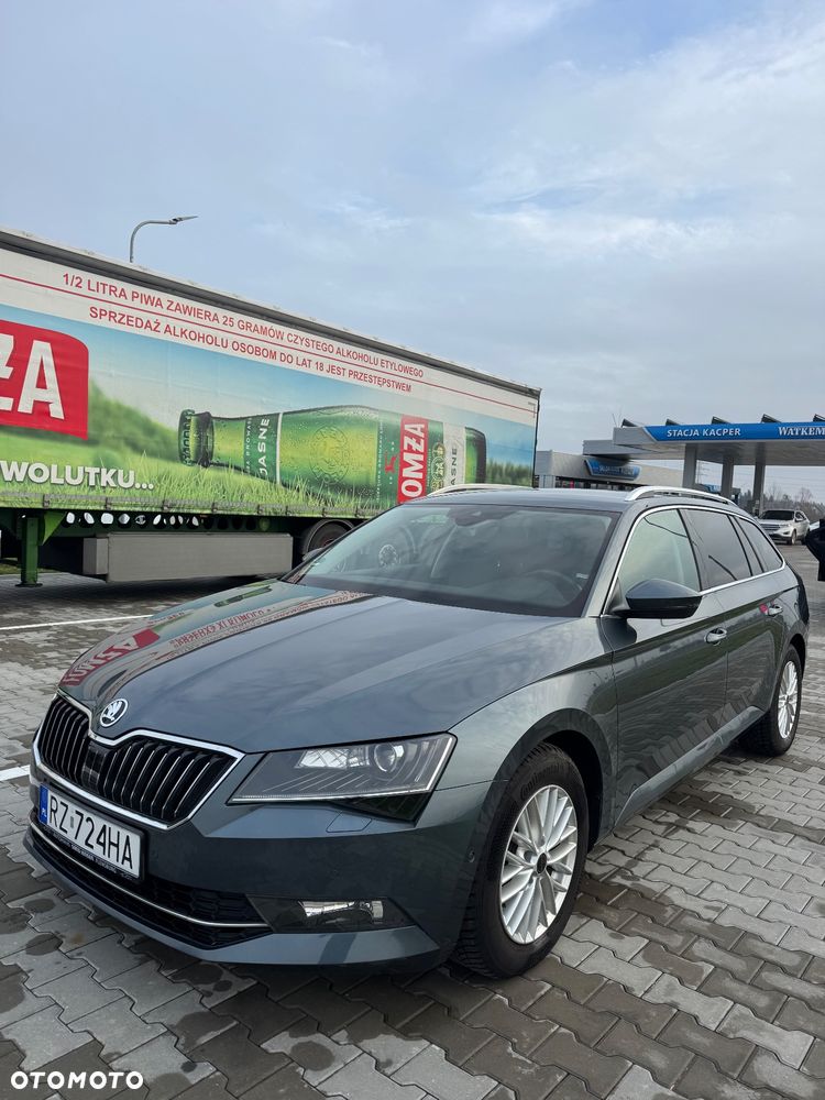 Skoda Superb 2.0 TDI Active DSG - 4