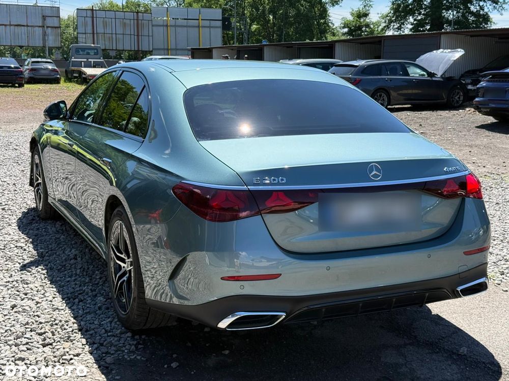 Mercedes-Benz Klasa E 200 mHEV 4-Matic AMG 9G-Tronic - 14