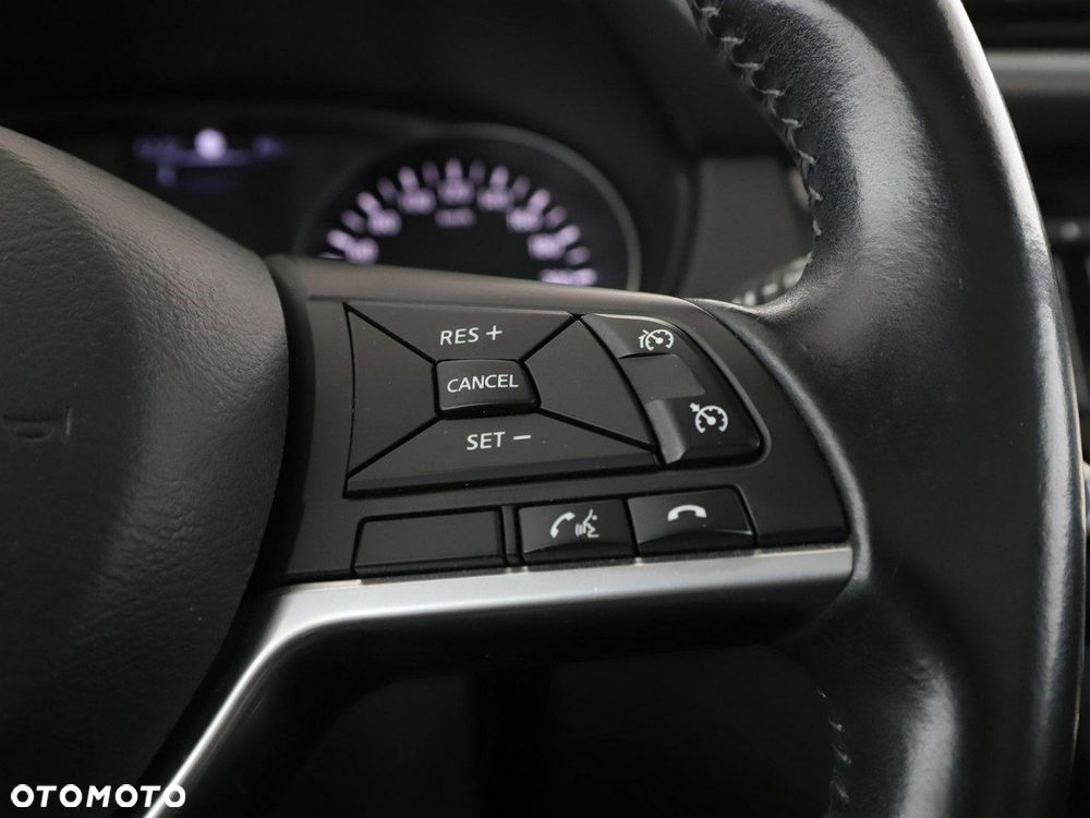 Nissan Qashqai 1.6 DCi N-Connecta - 29