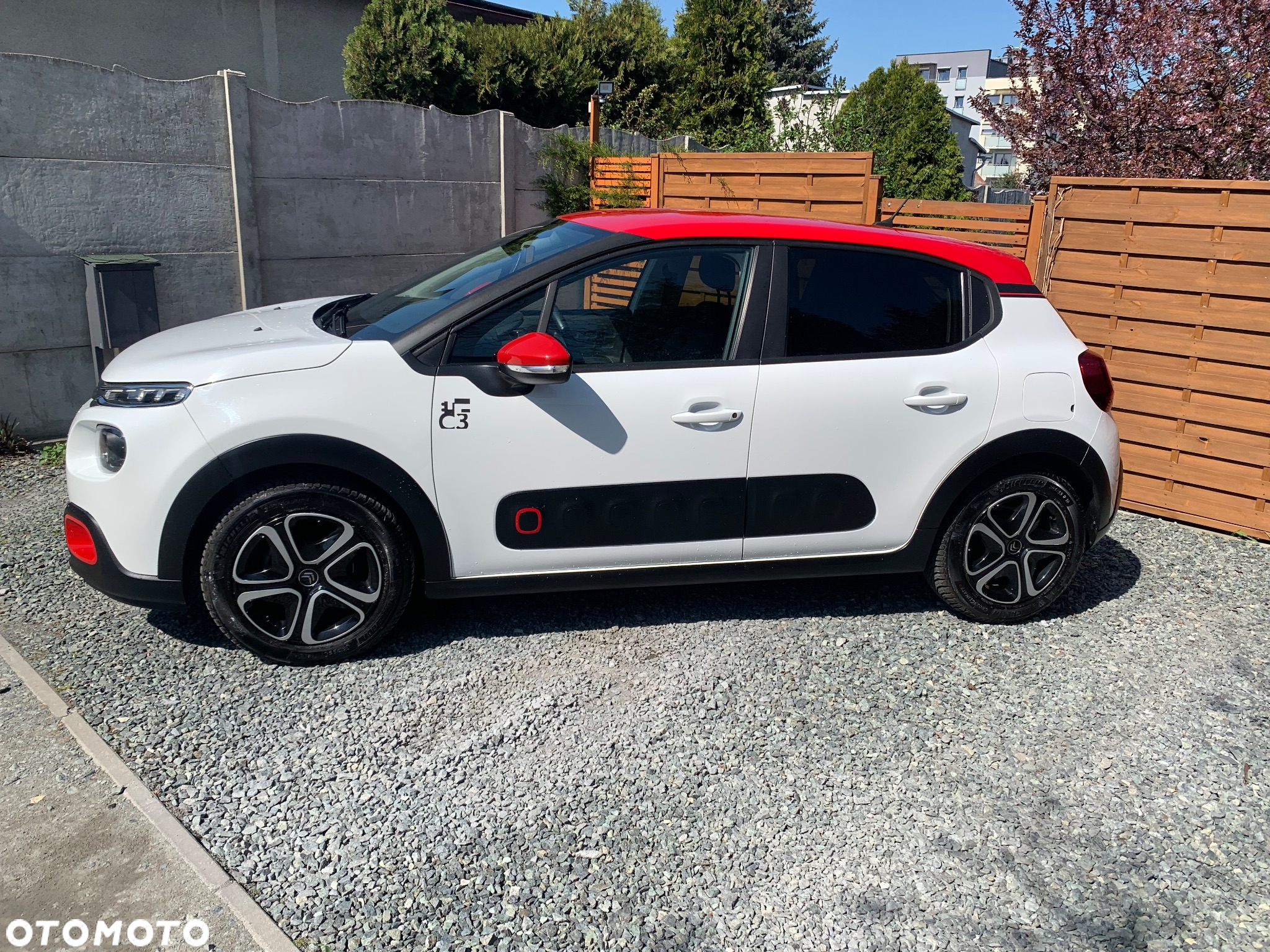Citroën C3 1.2 PureTech Shine - 9