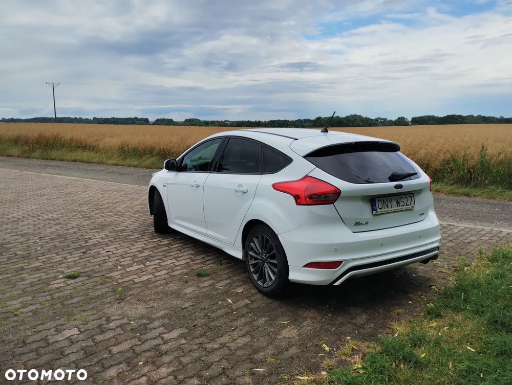 Ford Focus 1.5 EcoBoost ST-Line ASS - 6
