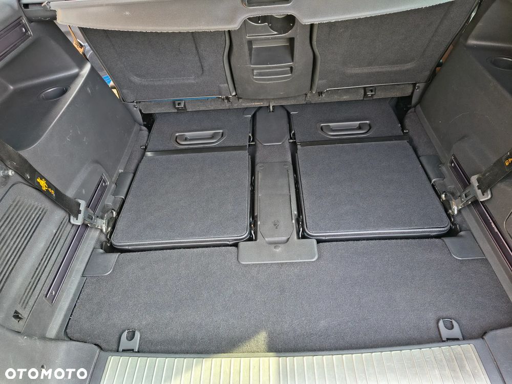 Opel Zafira 2.0 T OPC - 14