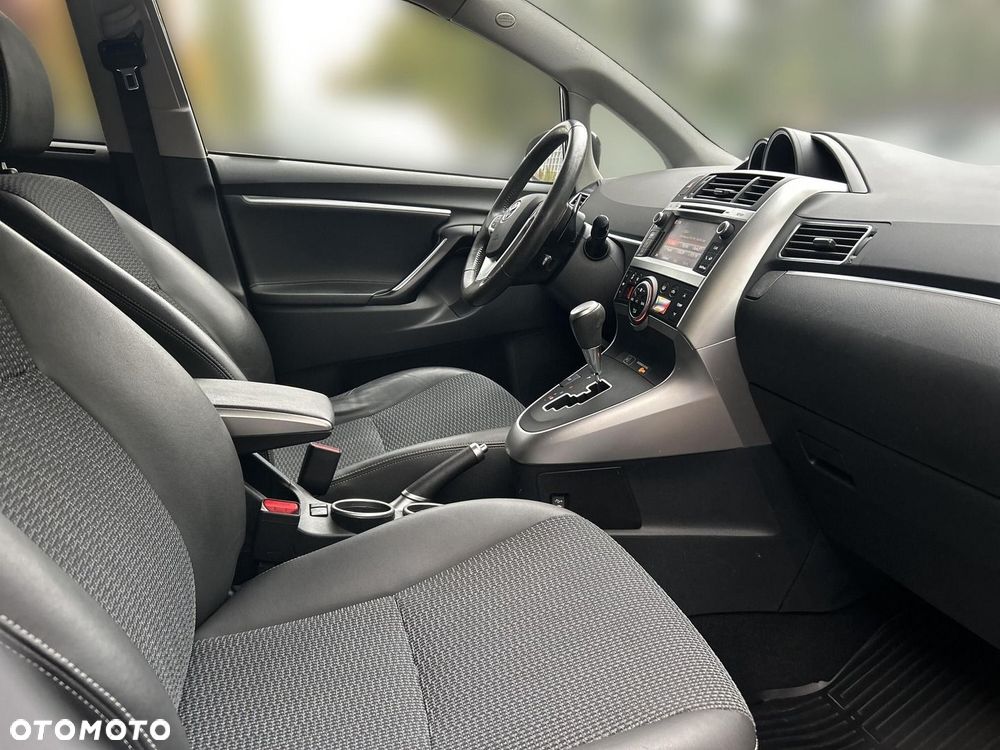 Toyota Verso 1.8 Premium MS - 13