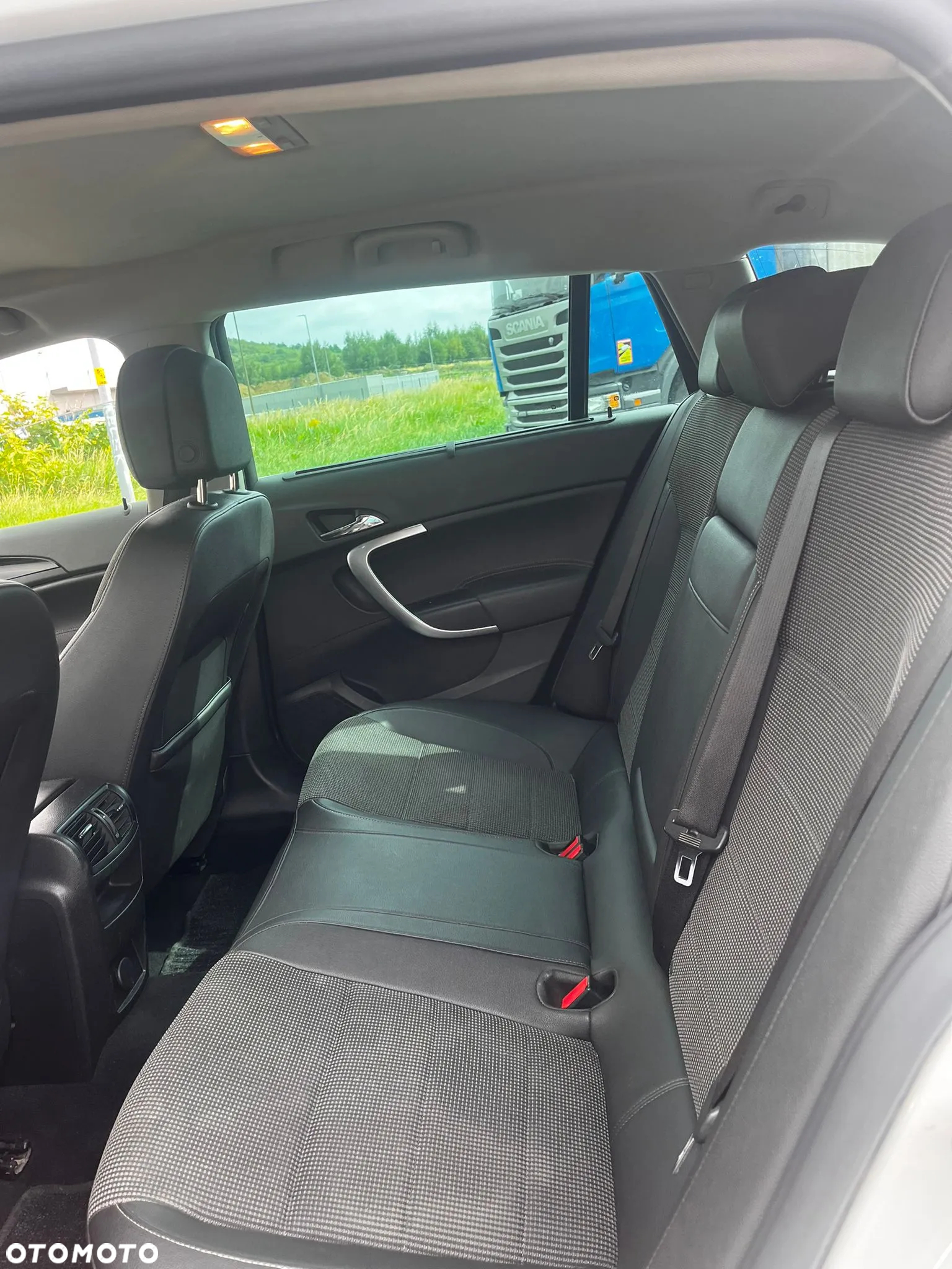 Opel Insignia 2.0 CDTI ecoFLEX Business Edition - 11