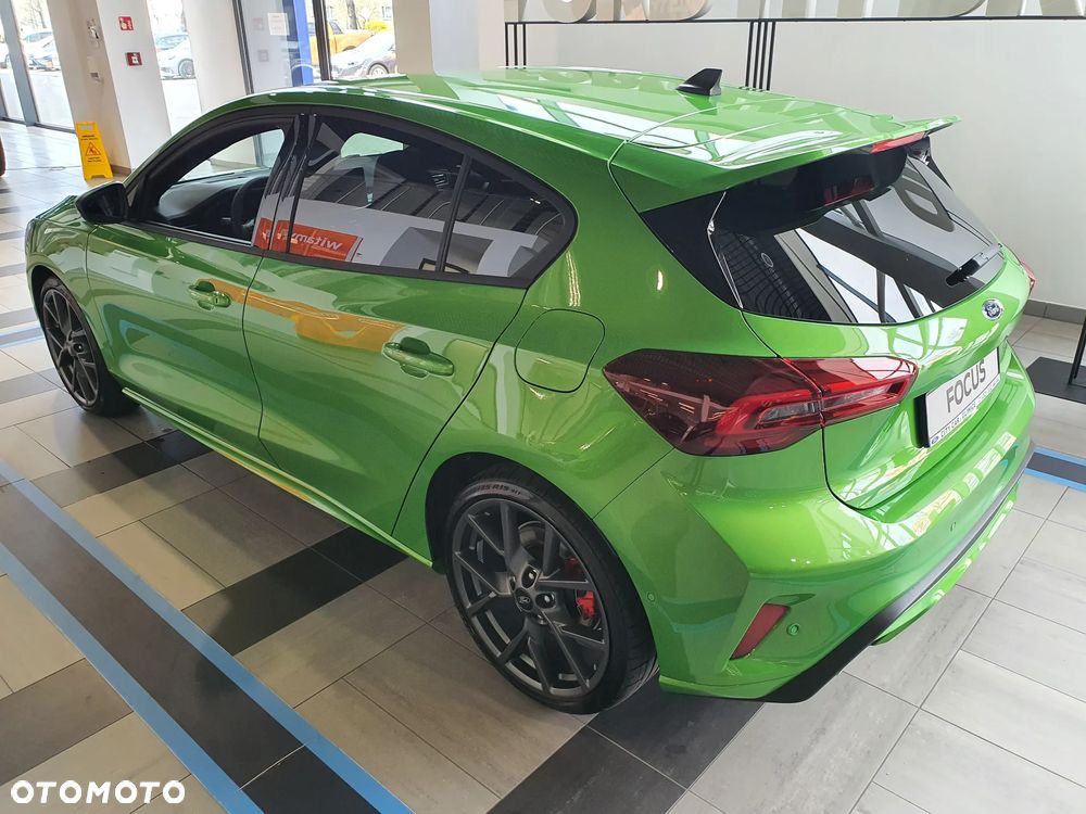 Ford Focus 2.3 EcoBoost ST X - 11