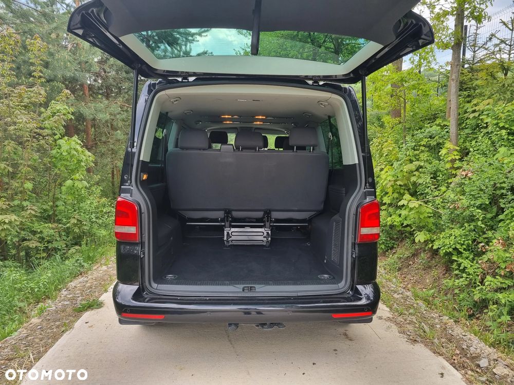 Volkswagen Caravelle - 10