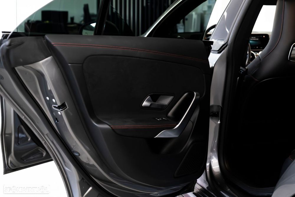 Mercedes-Benz CLA 180 - 22