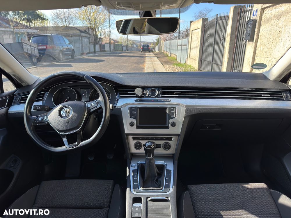 Volkswagen Passat - 3