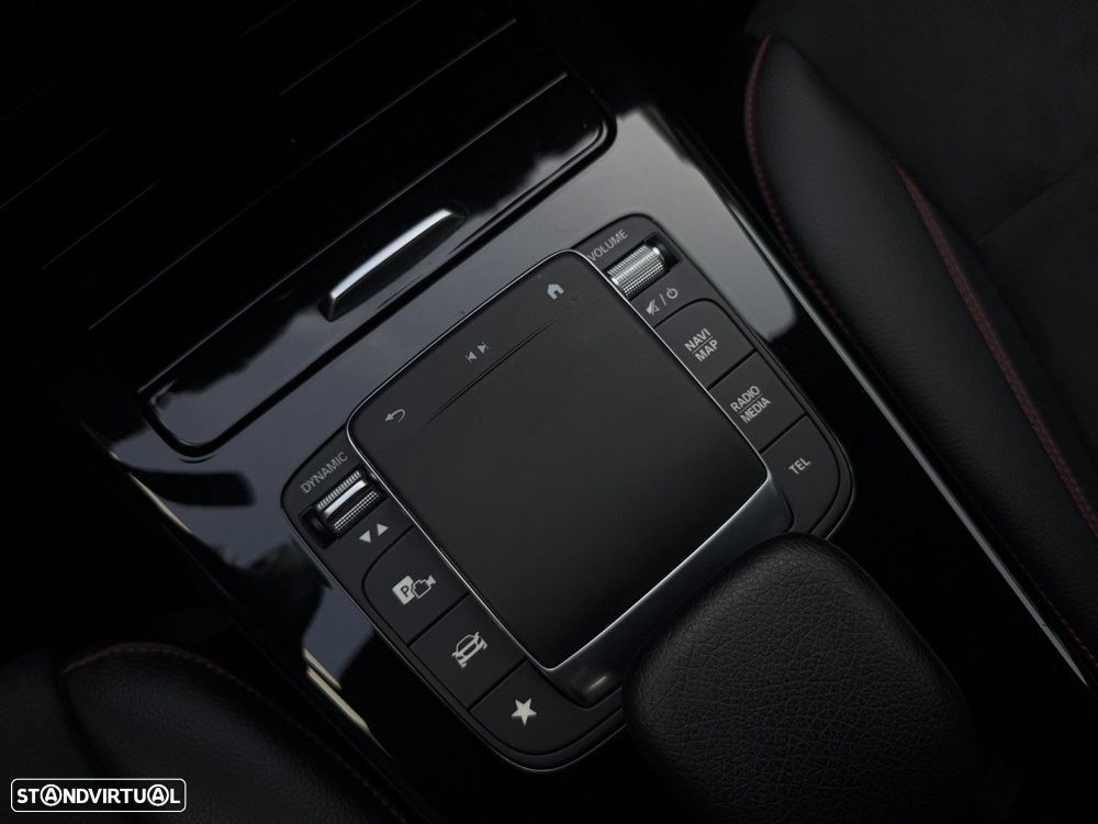 Mercedes-Benz CLA 250 e Shooting Brake AMG Line - 31