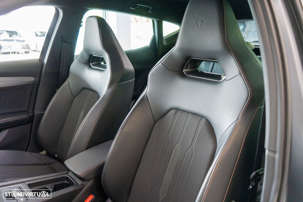Cupra Formentor 1.4 e-Hybrid DSG VZ - 8