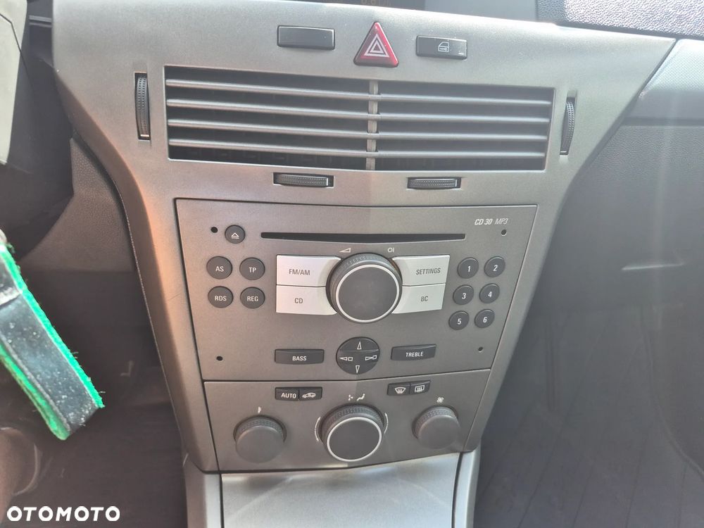 Opel Astra 1.6 Elegance - 28