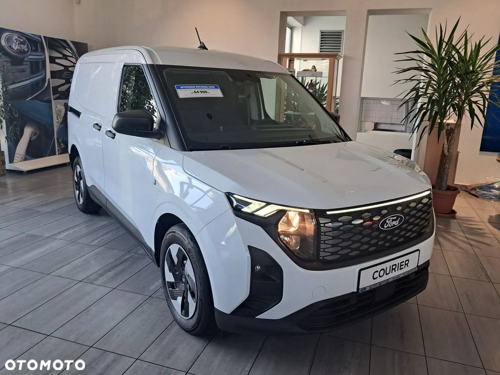 Ford Transit Courier - 2