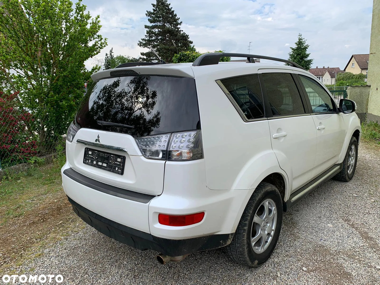 Mitsubishi Outlander 2.4 4WD CVT Intense - 2