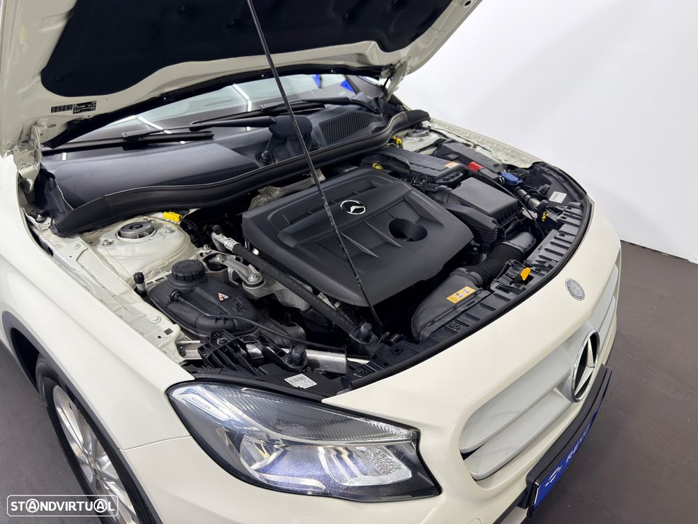 Mercedes-Benz GLA 180 d Style - 32