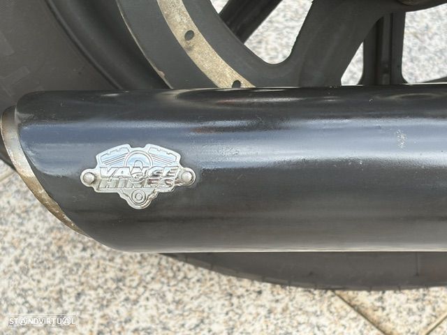 Harley-Davidson Sportster Iron 1200 (XL1200NS) - 12