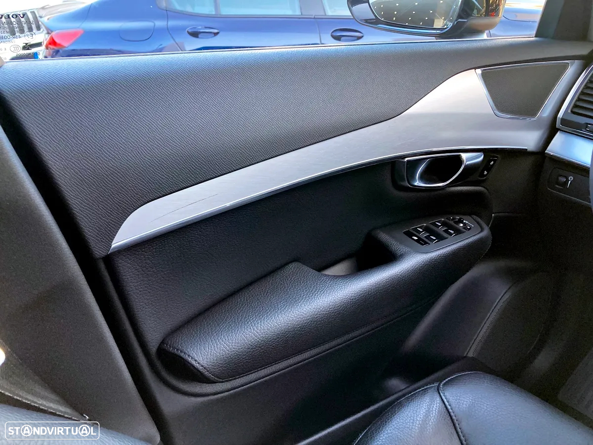 Volvo XC 90 - 12