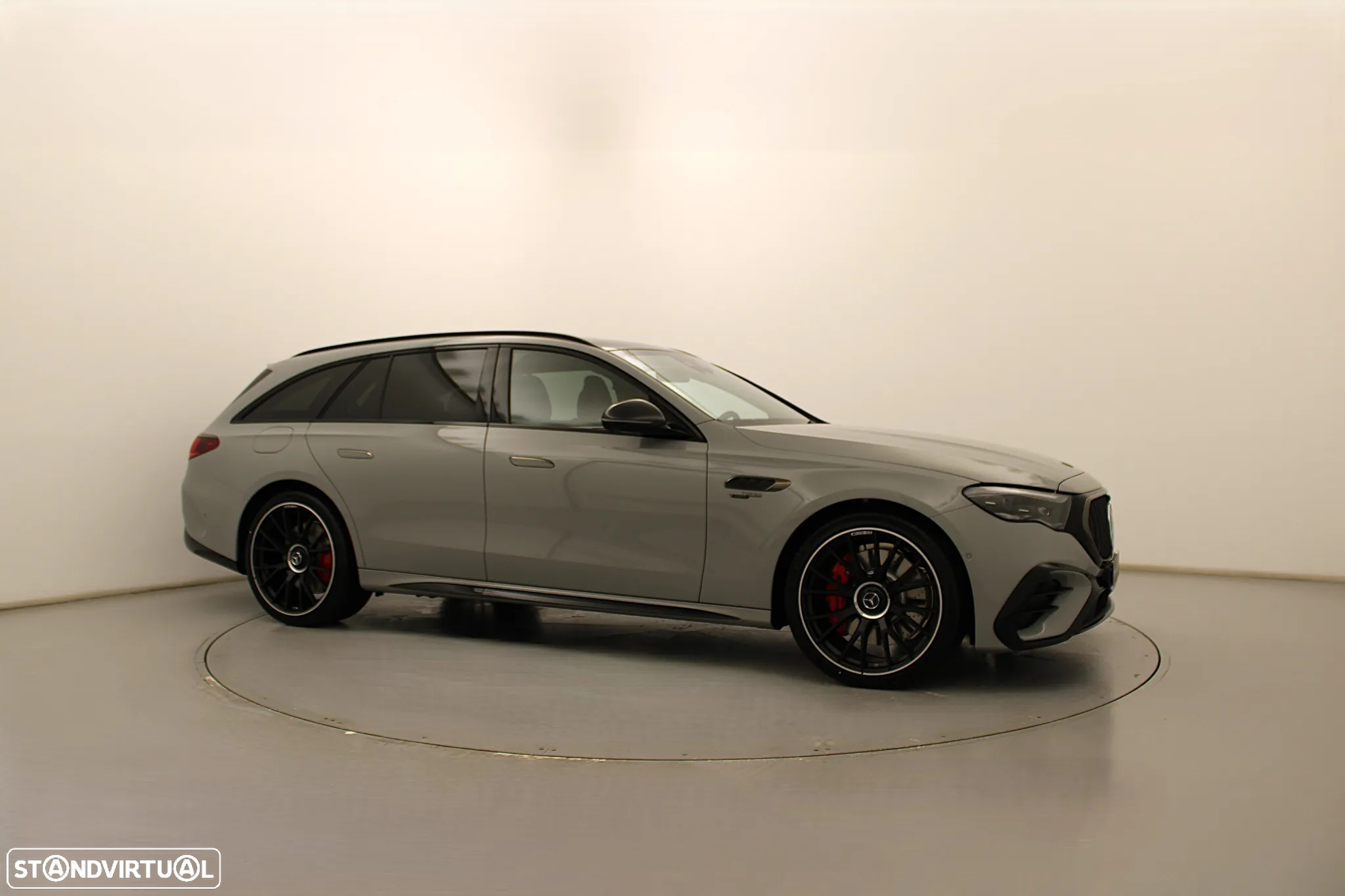 Mercedes-Benz E 53 AMG Hybrid 4Matic+ - 3